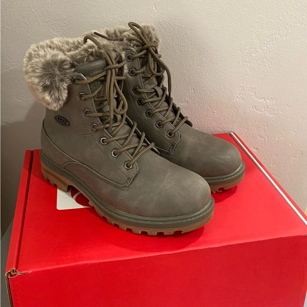 NWT LUGZ Boots - Picture 4 of 6